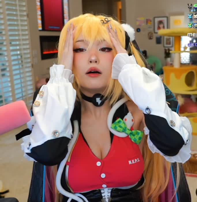 Emily Schunk Petite Nude Videos - Emiru Twitch Cosplay Porn
